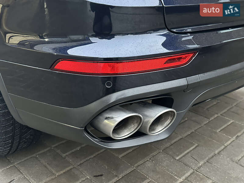 Внедорожник / Кроссовер Porsche Cayenne 2016 в Харькове