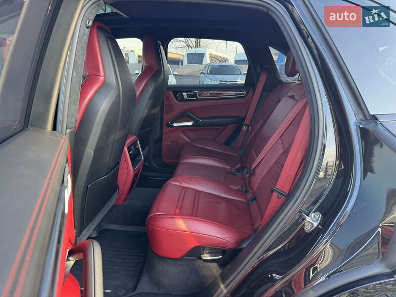 Внедорожник / Кроссовер Porsche Cayenne 2019 в Бродах фото 23 Внедорожник / Кроссовер Porsche Cayenne 2019 в Бродах