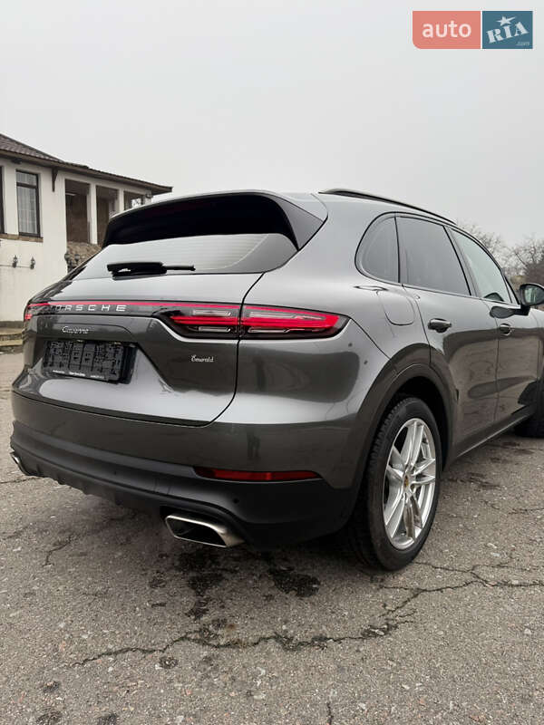 Внедорожник / Кроссовер Porsche Cayenne 2018 в Благовещенском фото 25 Внедорожник / Кроссовер Porsche Cayenne 2018 в Благовещенском