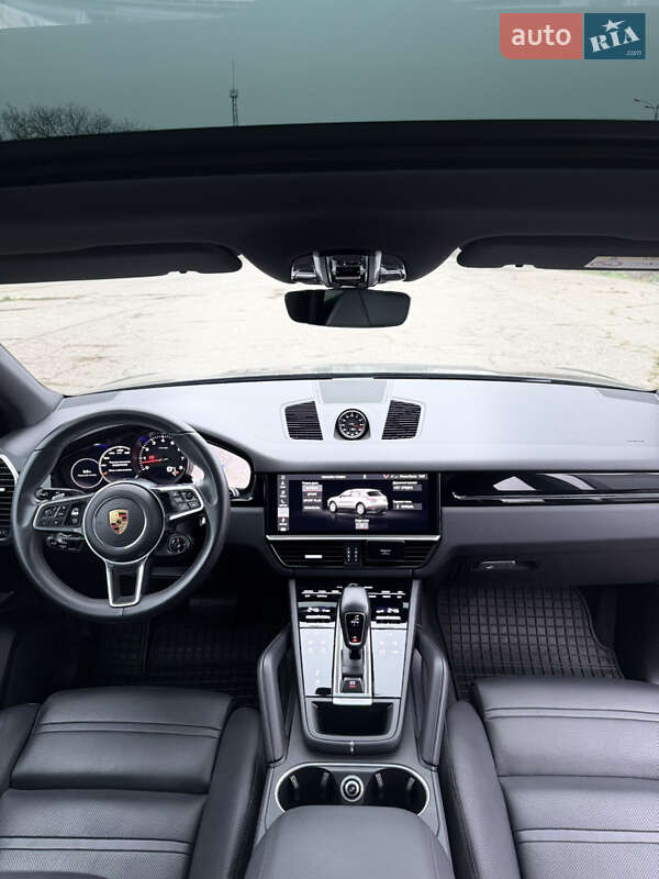 Внедорожник / Кроссовер Porsche Cayenne 2018 в Благовещенском фото 29 Внедорожник / Кроссовер Porsche Cayenne 2018 в Благовещенском