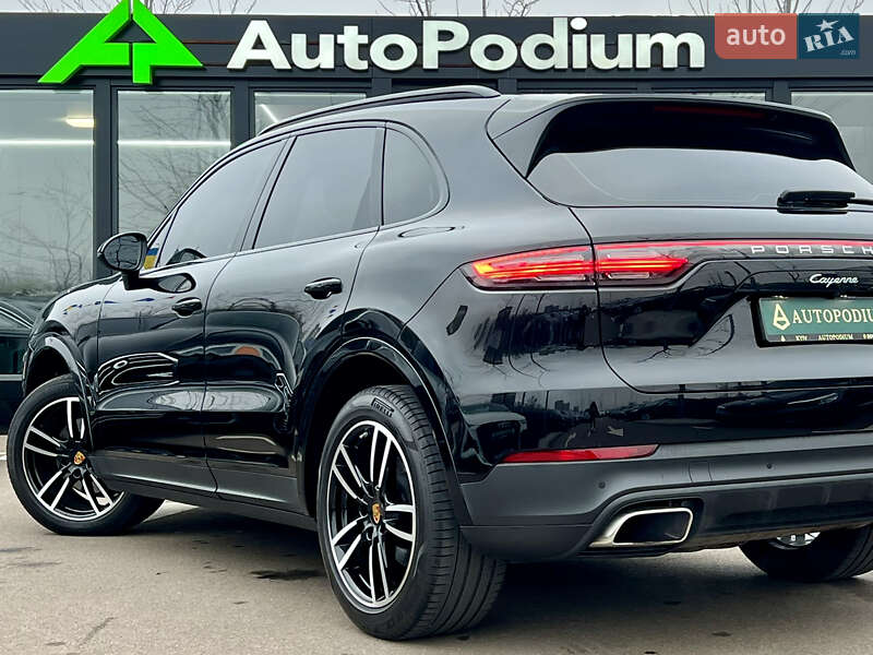 Внедорожник / Кроссовер Porsche Cayenne 2018 в Киеве фото 16 Внедорожник / Кроссовер Porsche Cayenne 2018 в Киеве
