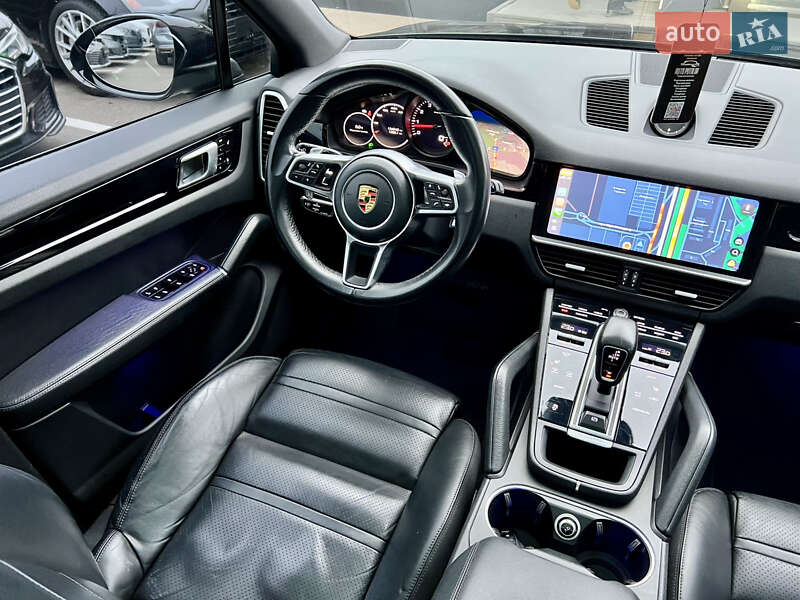 Внедорожник / Кроссовер Porsche Cayenne 2018 в Киеве фото 36 Внедорожник / Кроссовер Porsche Cayenne 2018 в Киеве