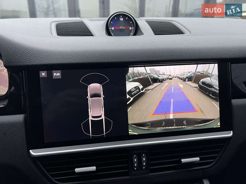 Внедорожник / Кроссовер Porsche Cayenne 2018 в Киеве фото 47 Внедорожник / Кроссовер Porsche Cayenne 2018 в Киеве