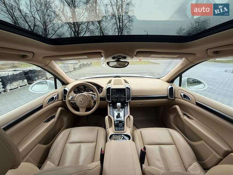 Позашляховик / Кросовер Porsche Cayenne 2011 в Трускавці фото 12 Позашляховик / Кросовер Porsche Cayenne 2011 в Трускавці