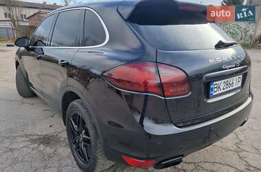 Внедорожник / Кроссовер Porsche Cayenne 2013 в Ровно