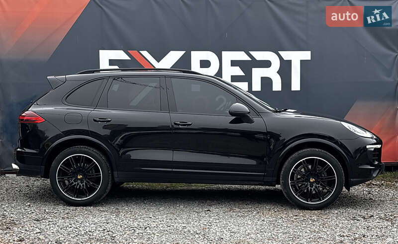 Внедорожник / Кроссовер Porsche Cayenne 2016 в Львове фото 6 Внедорожник / Кроссовер Porsche Cayenne 2016 в Львове