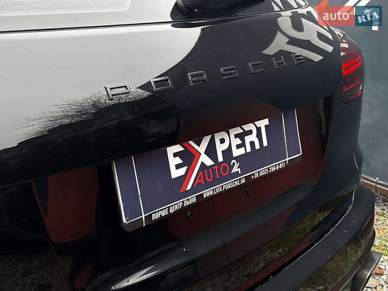 Внедорожник / Кроссовер Porsche Cayenne 2016 в Львове фото 52 Внедорожник / Кроссовер Porsche Cayenne 2016 в Львове