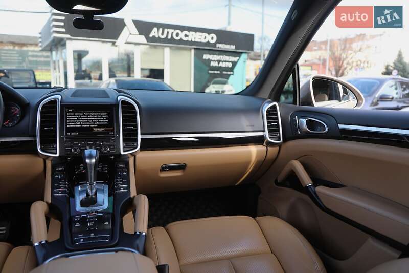 Внедорожник / Кроссовер Porsche Cayenne 2016 в Харькове