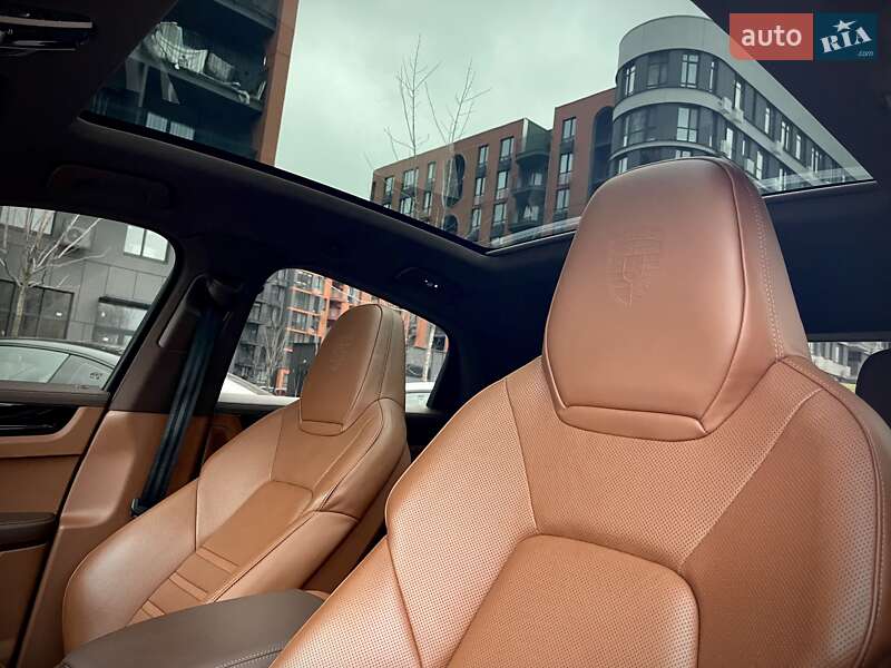 Внедорожник / Кроссовер Porsche Cayenne 2021 в Киеве