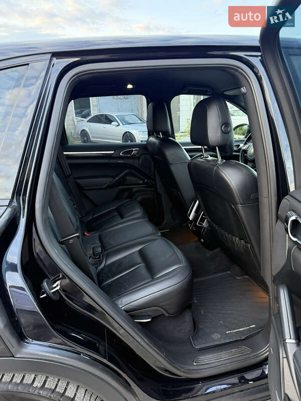 Внедорожник / Кроссовер Porsche Cayenne 2011 в Ровно фото 44 Внедорожник / Кроссовер Porsche Cayenne 2011 в Ровно