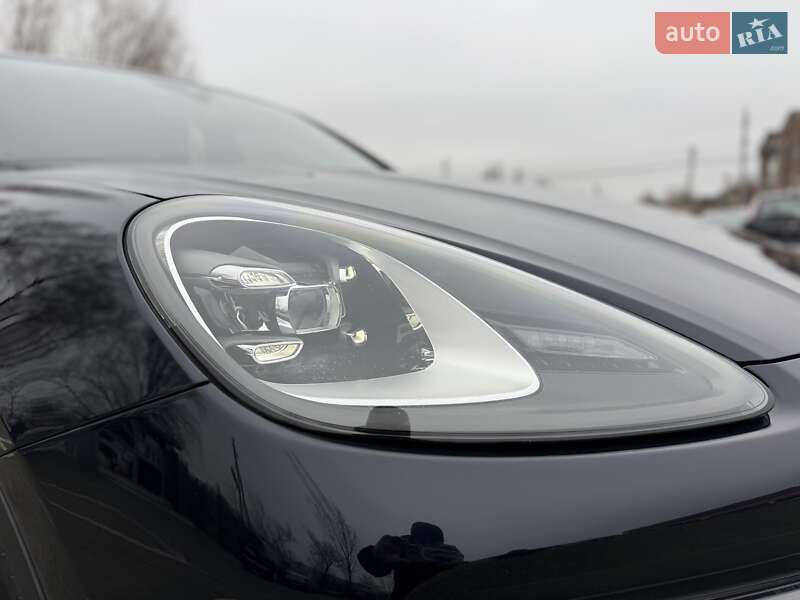 Внедорожник / Кроссовер Porsche Cayenne 2018 в Киеве фото 38 Внедорожник / Кроссовер Porsche Cayenne 2018 в Киеве