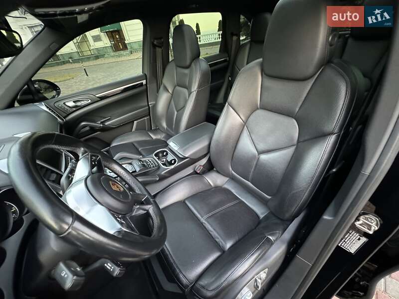 Внедорожник / Кроссовер Porsche Cayenne 2015 в Одессе фото 32 Внедорожник / Кроссовер Porsche Cayenne 2015 в Одессе