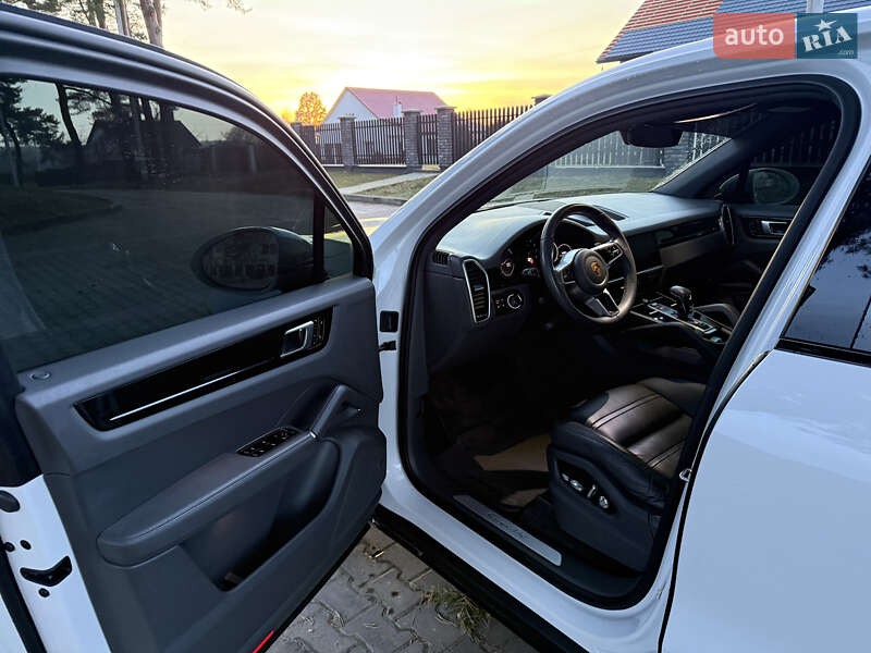 Внедорожник / Кроссовер Porsche Cayenne 2019 в Львове фото 7 Внедорожник / Кроссовер Porsche Cayenne 2019 в Львове