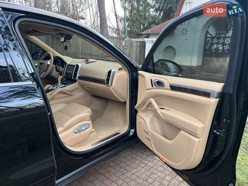 Внедорожник / Кроссовер Porsche Cayenne 2015 в Киеве фото 75 Внедорожник / Кроссовер Porsche Cayenne 2015 в Киеве