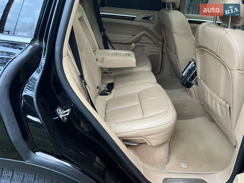 Внедорожник / Кроссовер Porsche Cayenne 2015 в Киеве фото 179 Внедорожник / Кроссовер Porsche Cayenne 2015 в Киеве