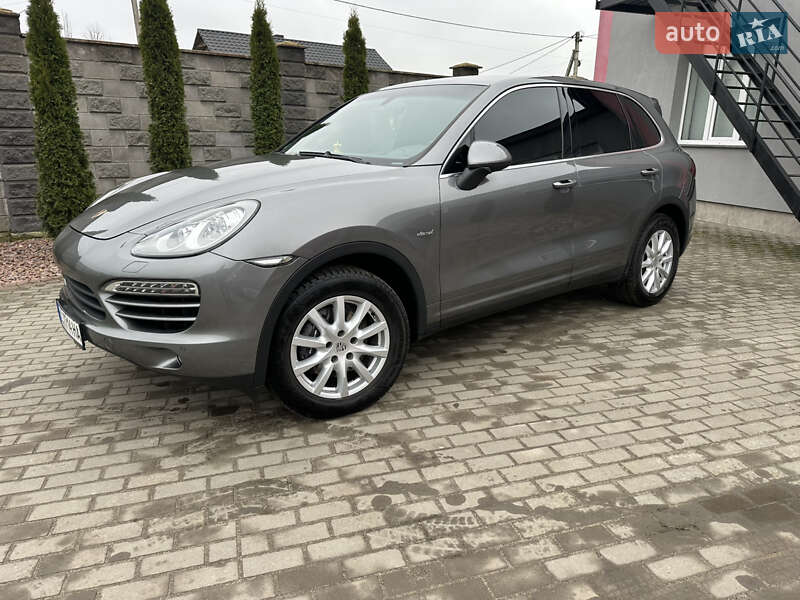 Внедорожник / Кроссовер Porsche Cayenne 2012 в Луцке фото 15 Внедорожник / Кроссовер Porsche Cayenne 2012 в Луцке