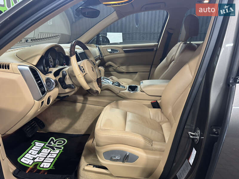 Внедорожник / Кроссовер Porsche Cayenne 2012 в Одессе фото 19 Внедорожник / Кроссовер Porsche Cayenne 2012 в Одессе
