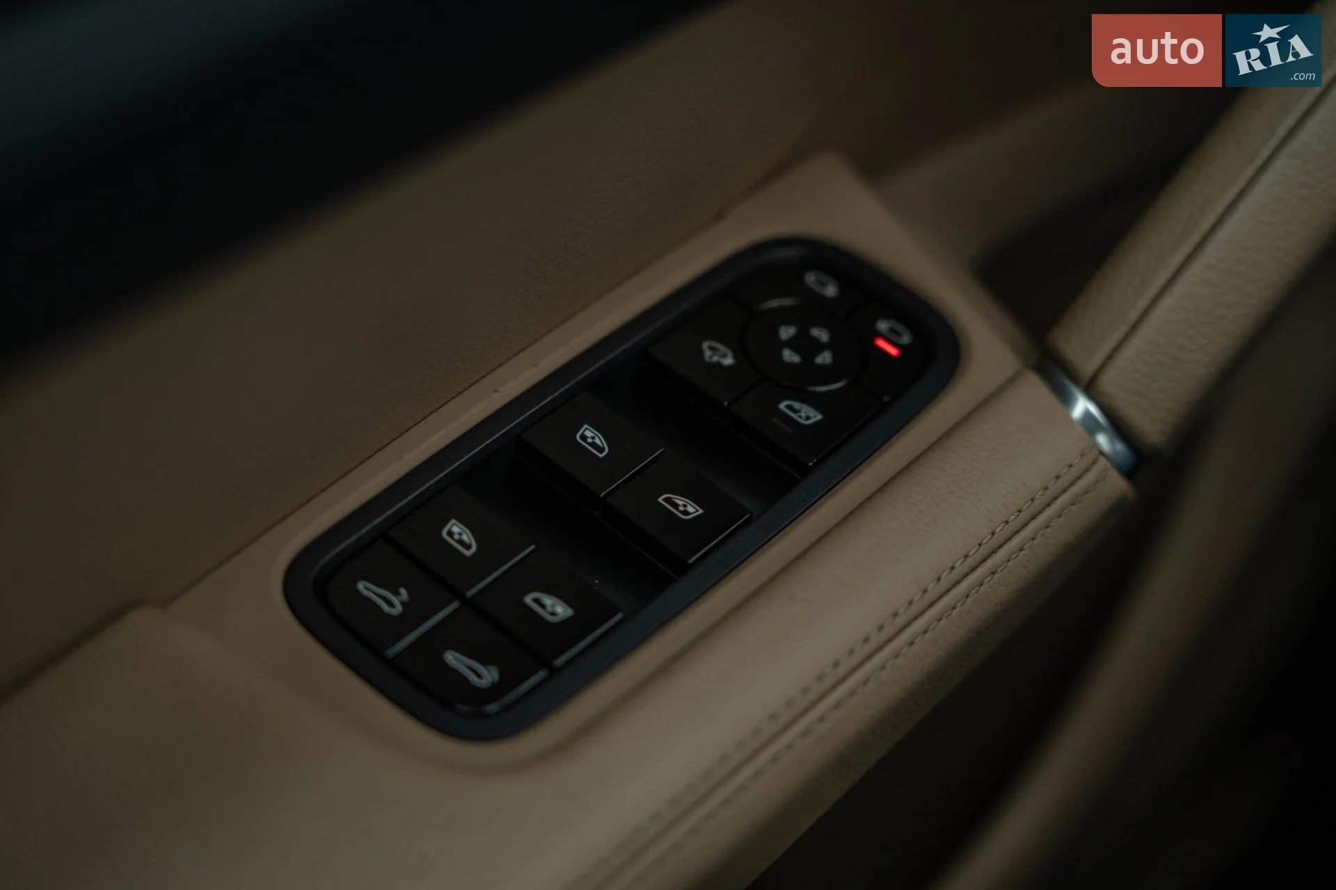 2019 Porsche Cayenne - мініатюра 20