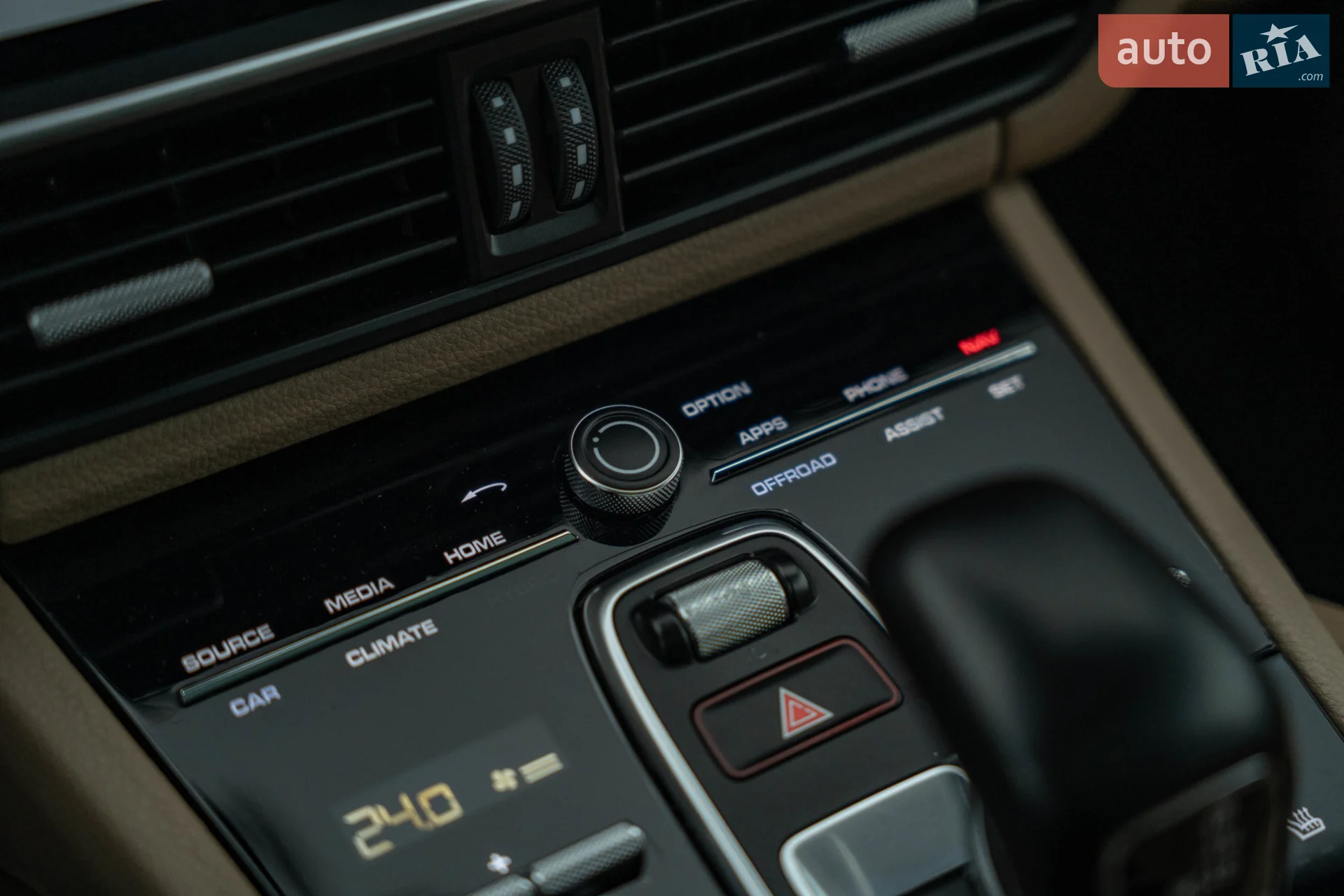 2019 Porsche Cayenne - мініатюра 35