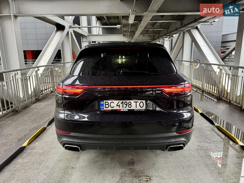 Внедорожник / Кроссовер Porsche Cayenne 2018 в Киеве