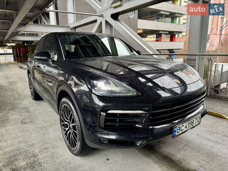 Внедорожник / Кроссовер Porsche Cayenne 2018 в Киеве