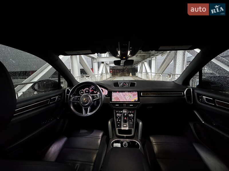 Внедорожник / Кроссовер Porsche Cayenne 2018 в Киеве