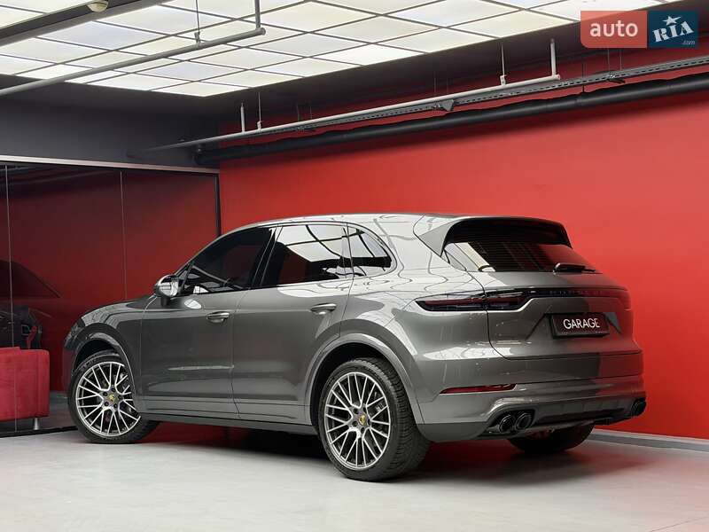 Внедорожник / Кроссовер Porsche Cayenne 2019 в Киеве фото 23 Внедорожник / Кроссовер Porsche Cayenne 2019 в Киеве