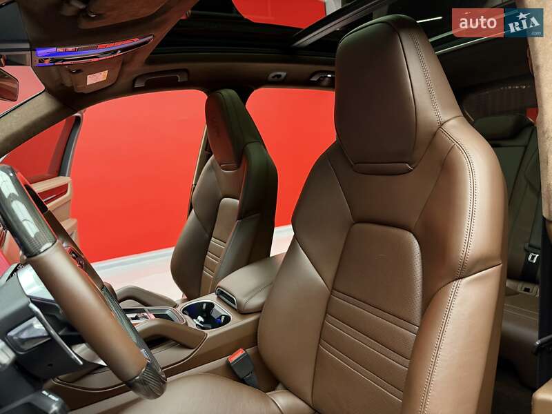 Внедорожник / Кроссовер Porsche Cayenne 2019 в Киеве фото 28 Внедорожник / Кроссовер Porsche Cayenne 2019 в Киеве