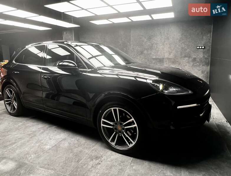 Внедорожник / Кроссовер Porsche Cayenne 2020 в Киеве фото 4 Внедорожник / Кроссовер Porsche Cayenne 2020 в Киеве