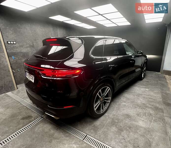 Внедорожник / Кроссовер Porsche Cayenne 2020 в Киеве фото 5 Внедорожник / Кроссовер Porsche Cayenne 2020 в Киеве