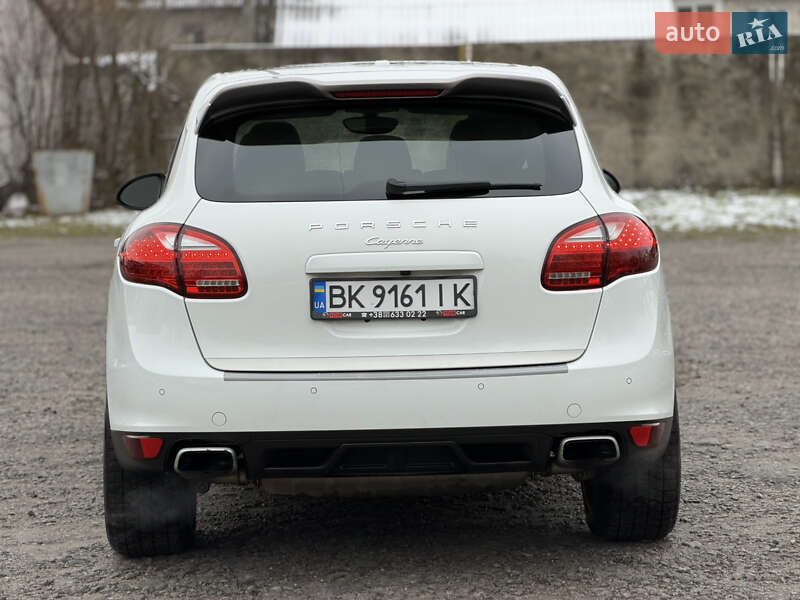 Внедорожник / Кроссовер Porsche Cayenne 2014 в Ковеле
