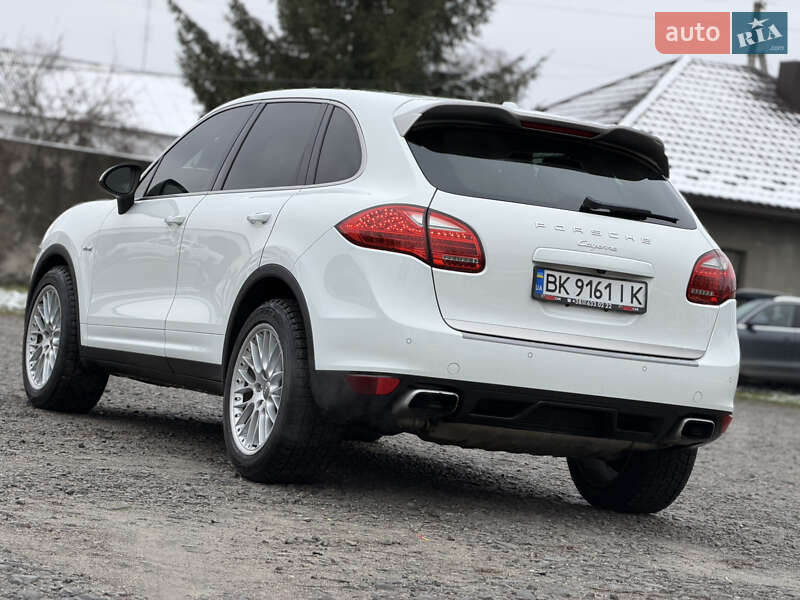Внедорожник / Кроссовер Porsche Cayenne 2014 в Ковеле