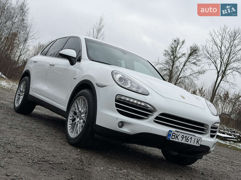 Внедорожник / Кроссовер Porsche Cayenne 2014 в Ковеле