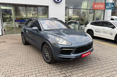 Позашляховик / Кросовер Porsche Cayenne 2019 в Житомирі