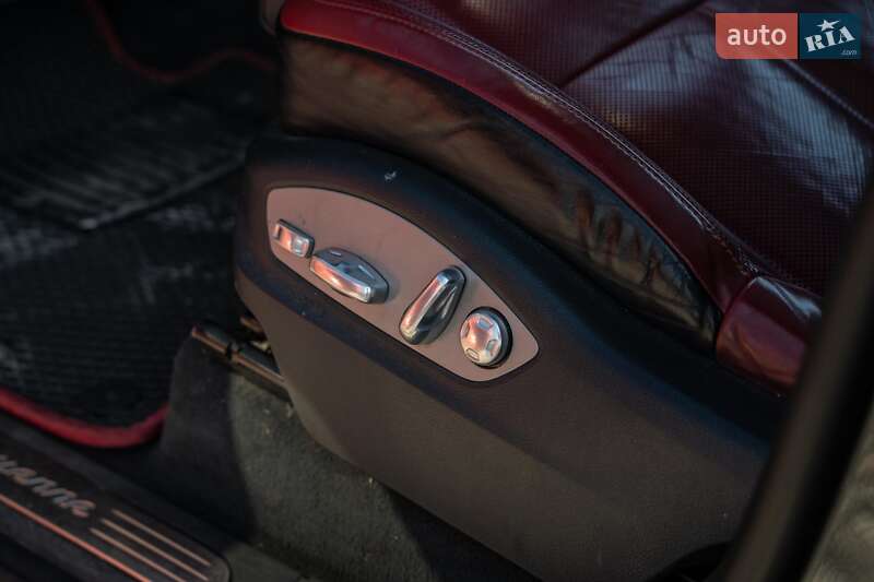 Внедорожник / Кроссовер Porsche Cayenne 2015 в Черновцах фото 20 Внедорожник / Кроссовер Porsche Cayenne 2015 в Черновцах