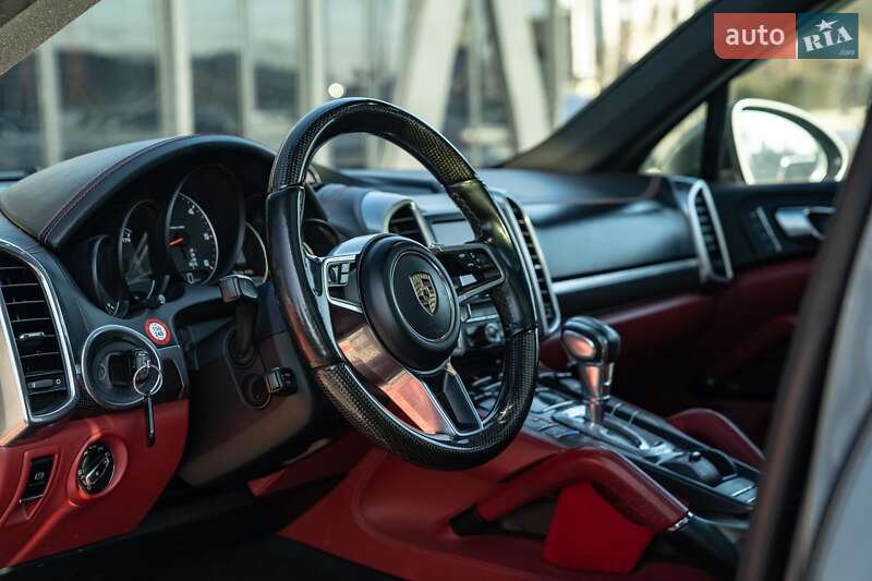 Внедорожник / Кроссовер Porsche Cayenne 2015 в Черновцах фото 22 Внедорожник / Кроссовер Porsche Cayenne 2015 в Черновцах