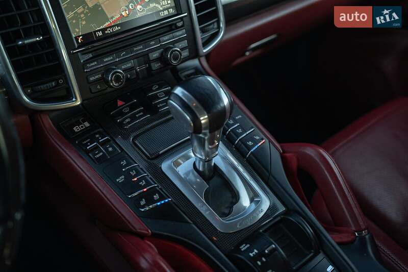 Внедорожник / Кроссовер Porsche Cayenne 2015 в Черновцах фото 32 Внедорожник / Кроссовер Porsche Cayenne 2015 в Черновцах