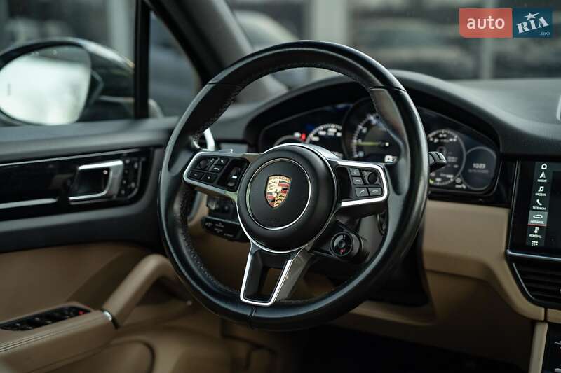 Внедорожник / Кроссовер Porsche Cayenne 2019 в Черновцах фото 35 Внедорожник / Кроссовер Porsche Cayenne 2019 в Черновцах