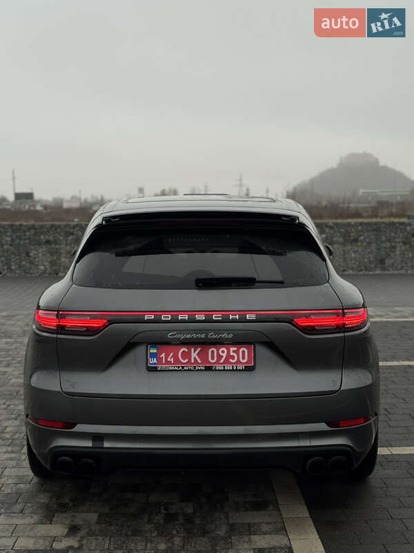 Внедорожник / Кроссовер Porsche Cayenne 2019 в Ужгороде