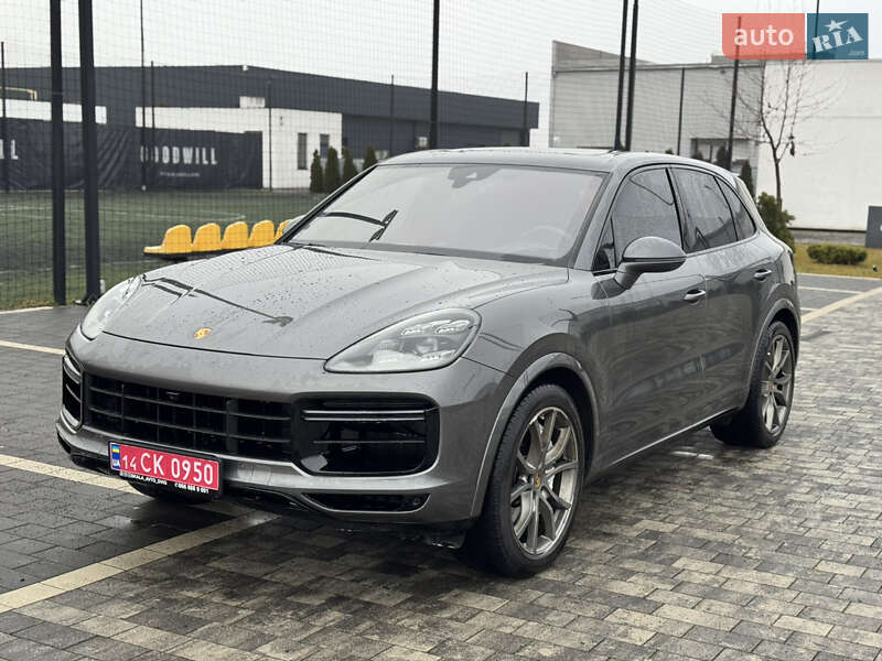 Внедорожник / Кроссовер Porsche Cayenne 2019 в Ужгороде