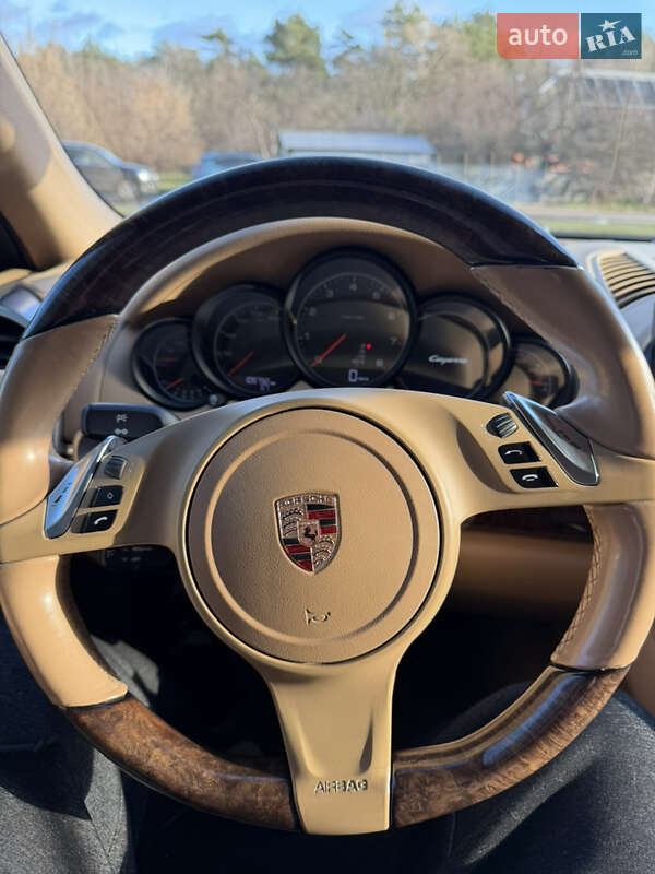Внедорожник / Кроссовер Porsche Cayenne 2013 в Киеве