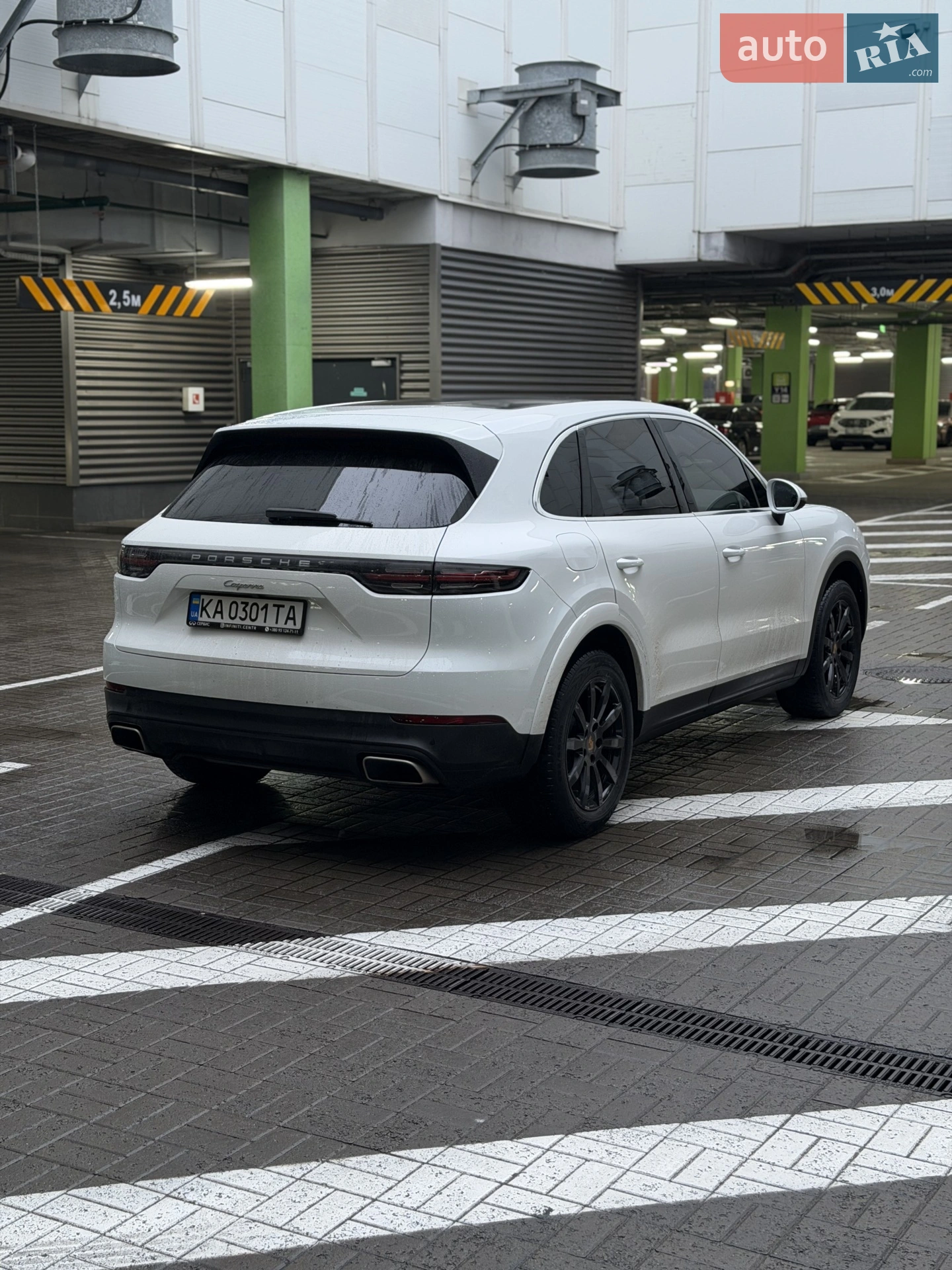 2020 Porsche Cayenne - мініатюра 2