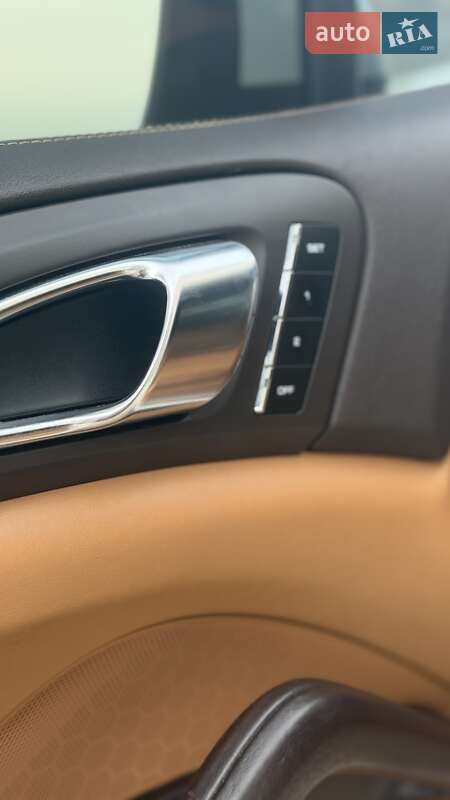 Внедорожник / Кроссовер Porsche Cayenne 2011 в Харькове фото 8 Внедорожник / Кроссовер Porsche Cayenne 2011 в Харькове