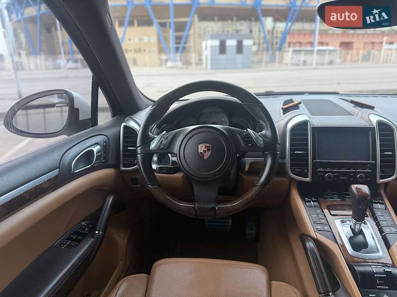 Внедорожник / Кроссовер Porsche Cayenne 2011 в Харькове фото 9 Внедорожник / Кроссовер Porsche Cayenne 2011 в Харькове