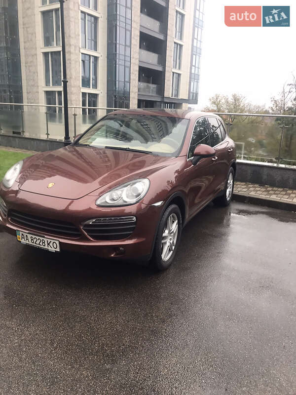 Внедорожник / Кроссовер Porsche Cayenne 2011 в Киеве фото 5 Внедорожник / Кроссовер Porsche Cayenne 2011 в Киеве