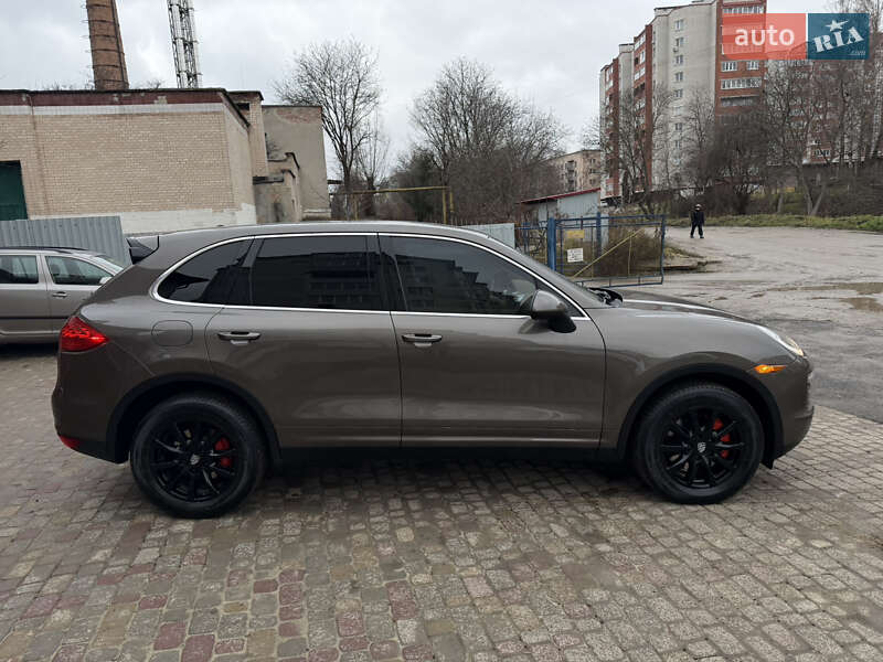 Внедорожник / Кроссовер Porsche Cayenne 2013 в Тернополе фото 8 Внедорожник / Кроссовер Porsche Cayenne 2013 в Тернополе