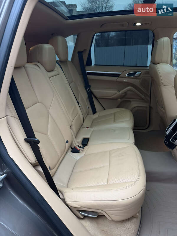 Внедорожник / Кроссовер Porsche Cayenne 2013 в Тернополе фото 54 Внедорожник / Кроссовер Porsche Cayenne 2013 в Тернополе