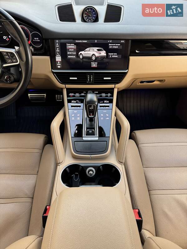 Внедорожник / Кроссовер Porsche Cayenne 2017 в Черновцах фото 33 Внедорожник / Кроссовер Porsche Cayenne 2017 в Черновцах