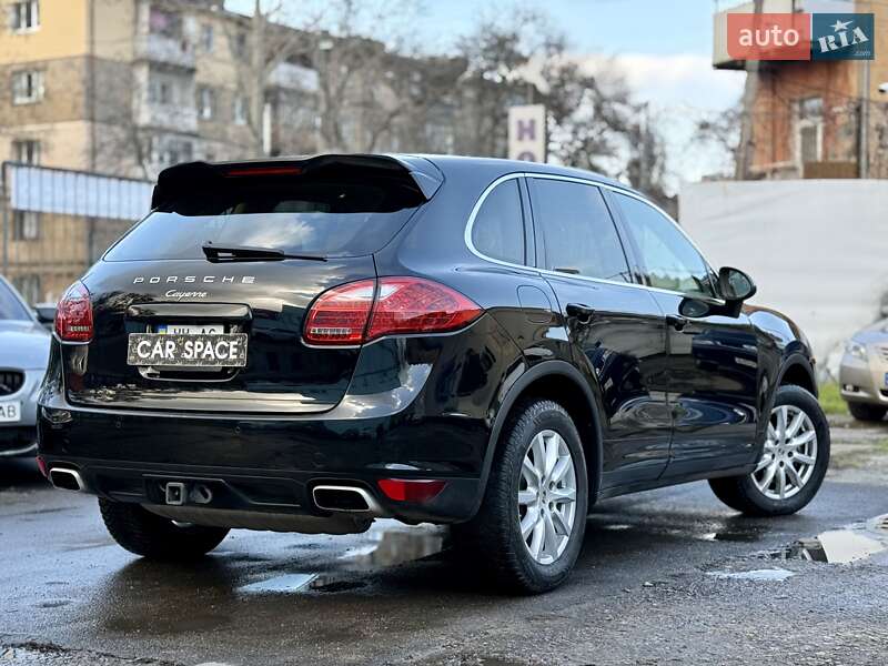 Внедорожник / Кроссовер Porsche Cayenne 2012 в Одессе