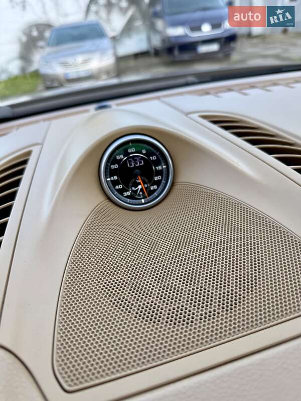 Внедорожник / Кроссовер Porsche Cayenne 2012 в Одессе